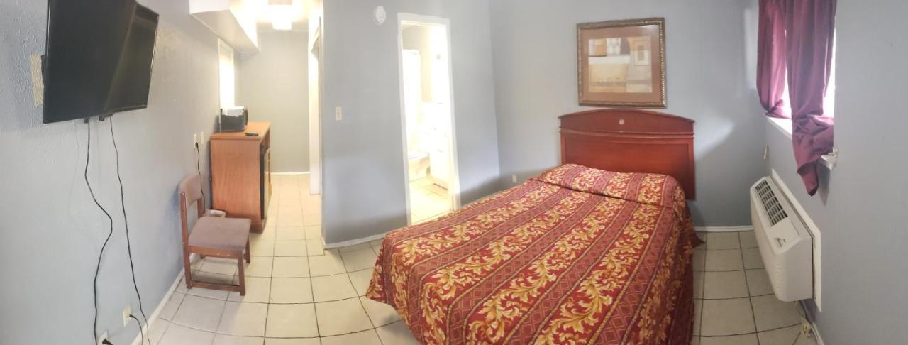 Home Suites San Antonio Exterior photo